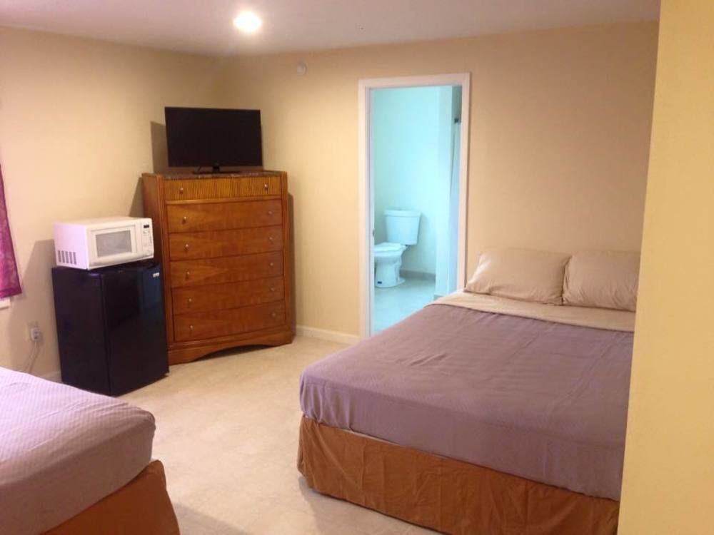 Misquamicut Beach Front Inn ウェスタリー エクステリア 写真